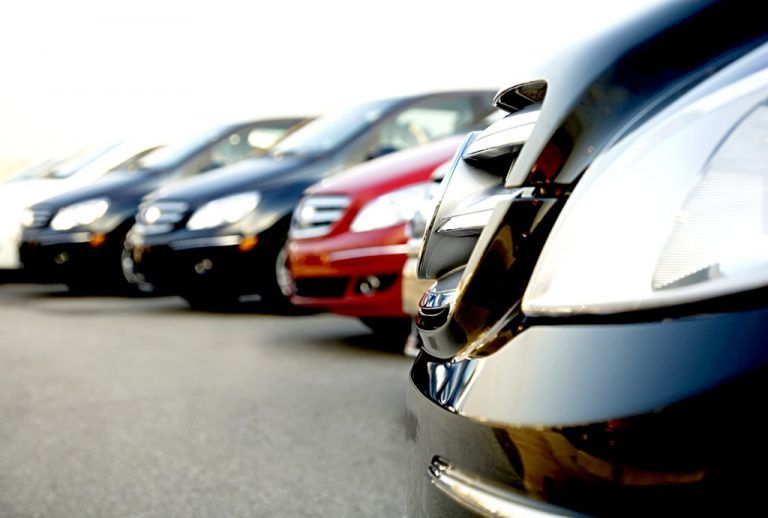 LOS LÍMITES A LA DEDUCCIÓN DE LA RENTA DE AUTOMÓVILES