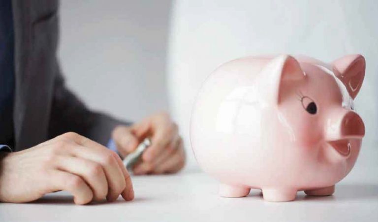 EL ESTIMULO FISCAL DE DEDUCIR LOS DEPÓSITOS EN CUENTAS BANCARIAS PARA CUALQUIER PERSONA FISICA