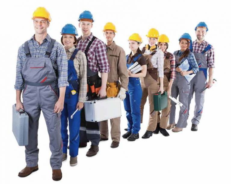ES POSIBLE AMPARARSE EN CONTRA DE UN CONTRATO LABORAL O REGLAMENTO DE PRESTACIONES LABORALES?