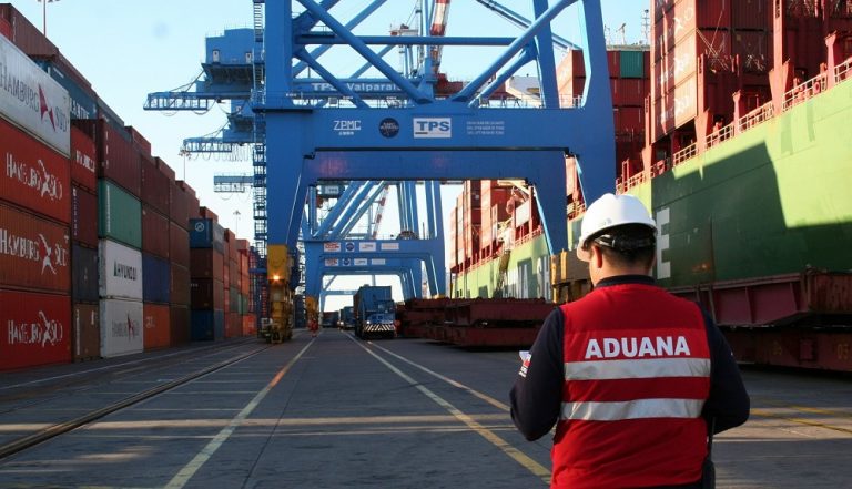 PLAZO PARA QUE EMPRESAS PRODUCTIVAS DEL ESTADO ACREDITEN CUMPLIMIENTO DE REQUISITOS PARA QUE SE AUTORICE ENTRADA O SALIDA DE MERCANCIAS POR LUGAR DISTINTO AL AUTORIZADO LEGALMENTE